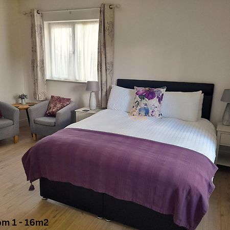 Lakeside Loughrea Bagian luar foto