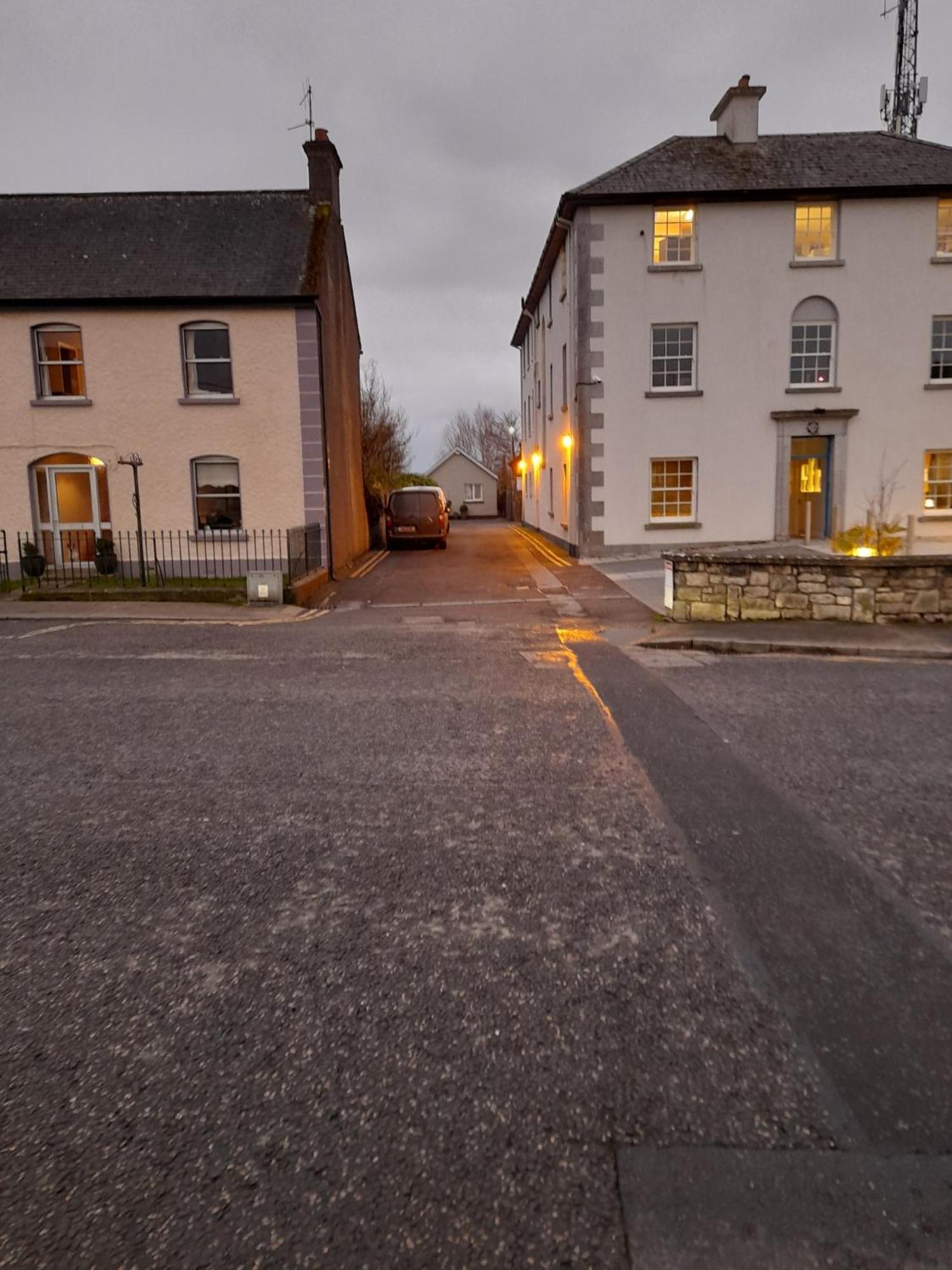 Lakeside Loughrea Bagian luar foto