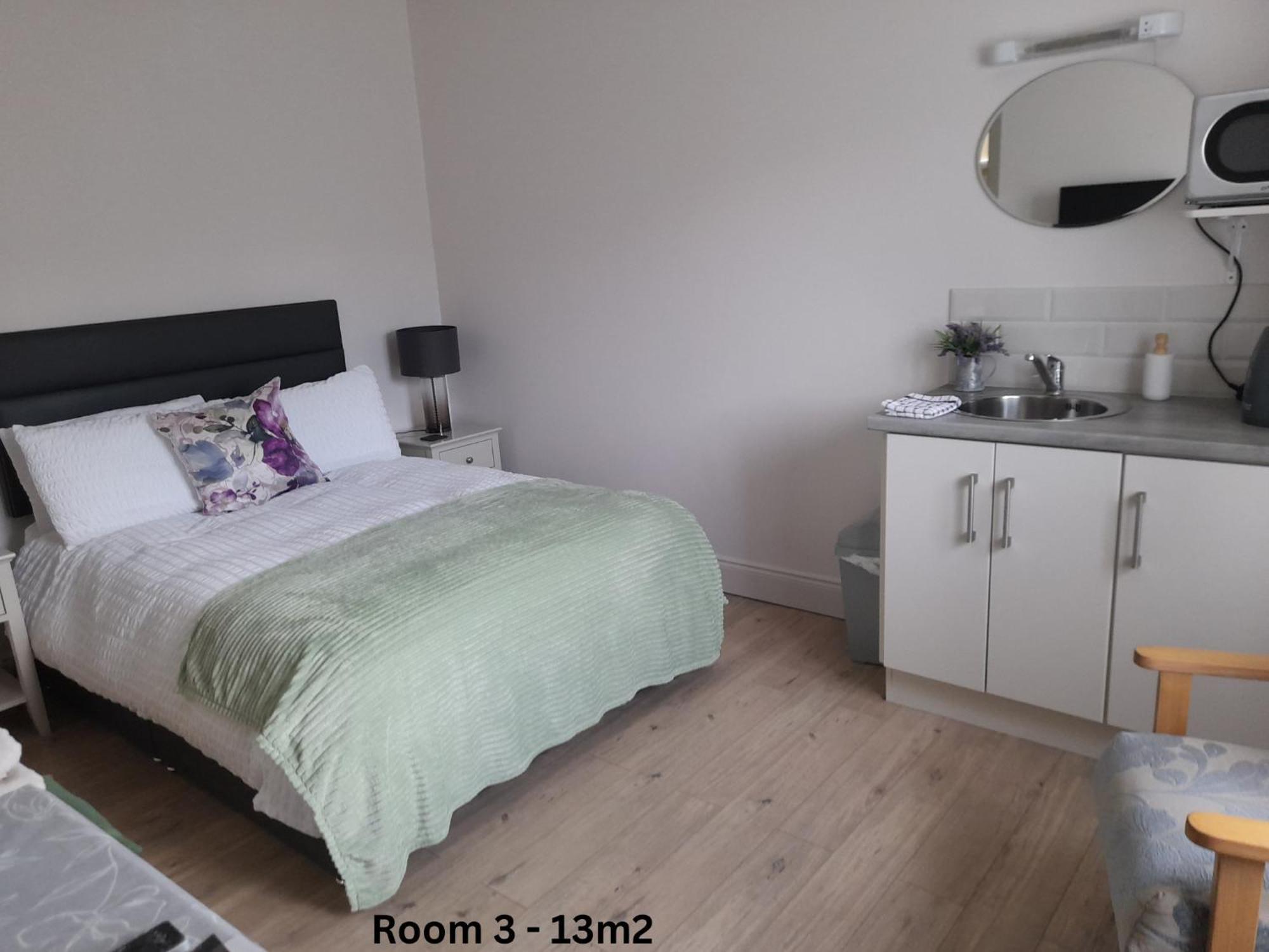 Lakeside Loughrea Bagian luar foto